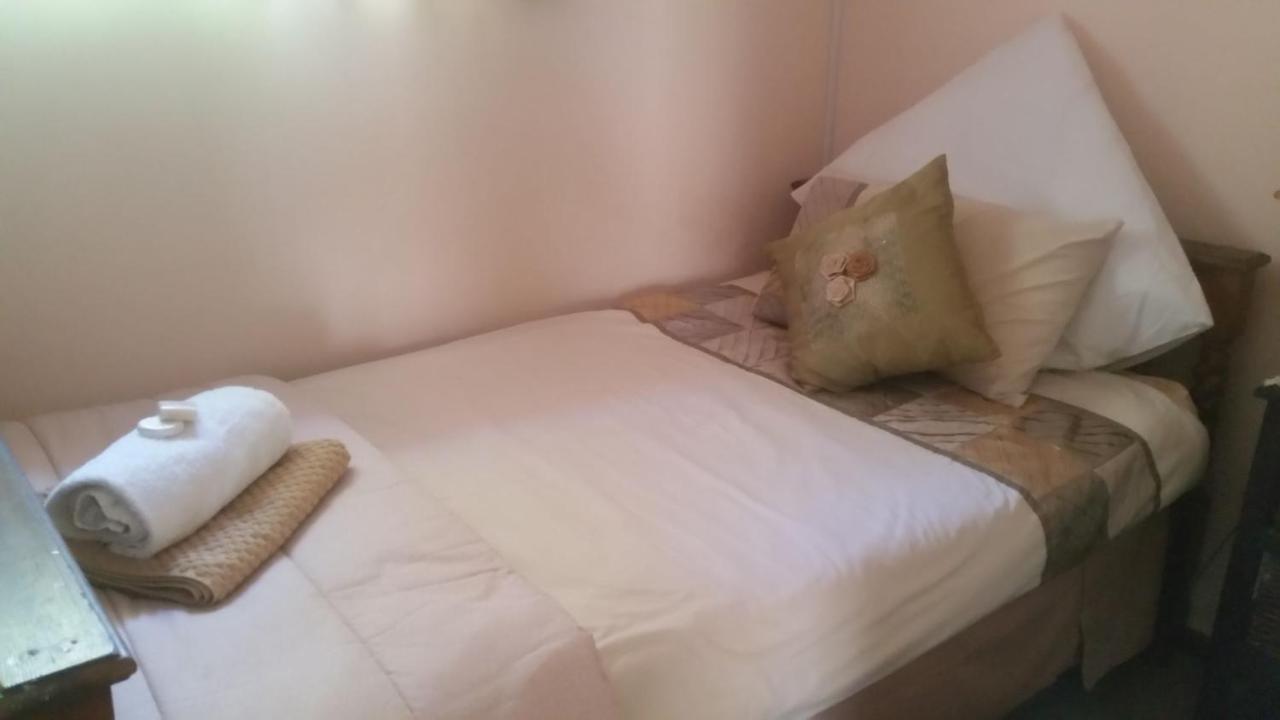 Alpaca Self Catering Cottage Клейнмонд Екстер'єр фото